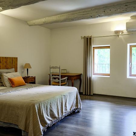 Mas D'Alaure B&B Verquieres Exterior photo