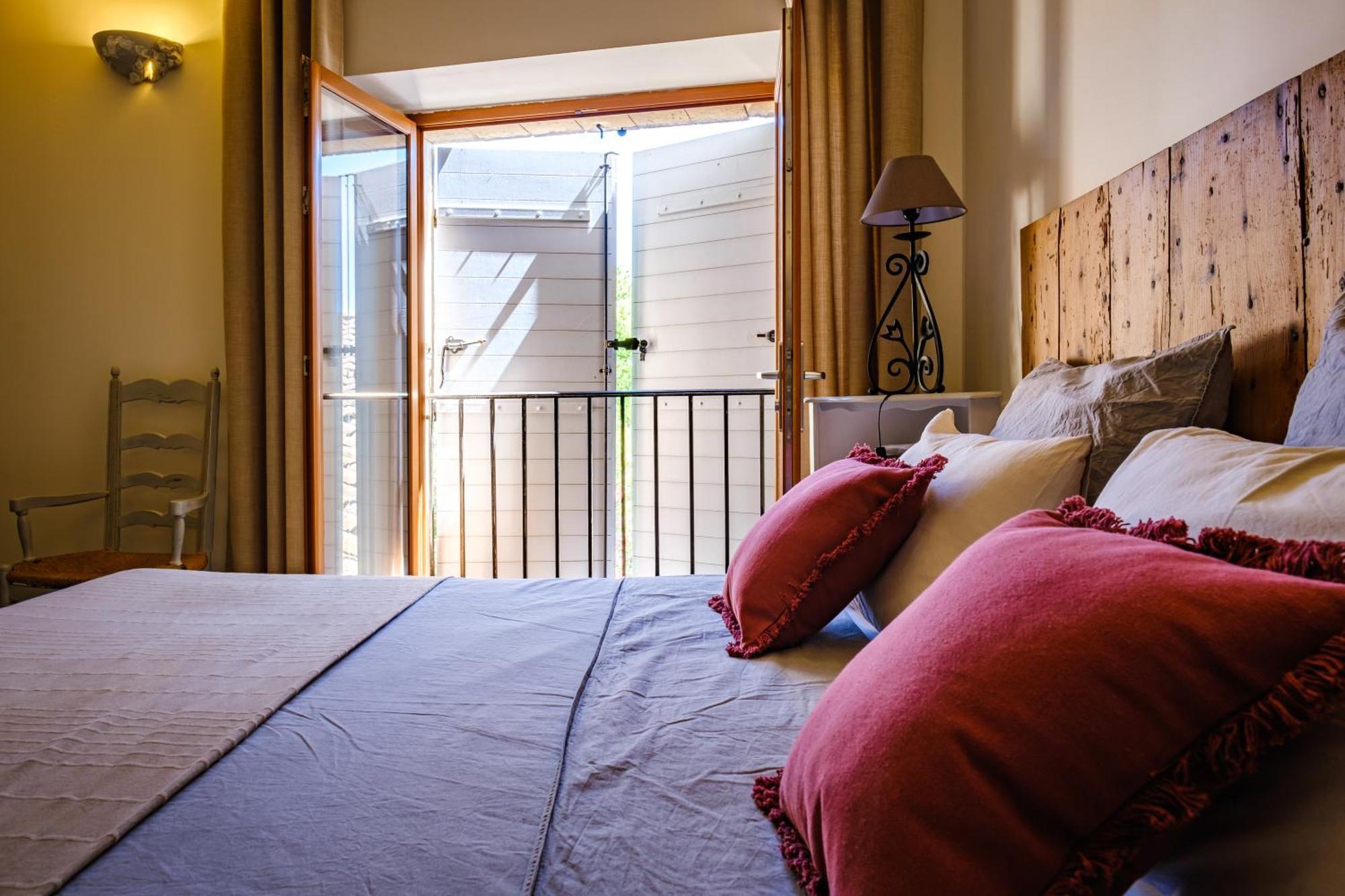 Mas D'Alaure B&B Verquieres Exterior photo